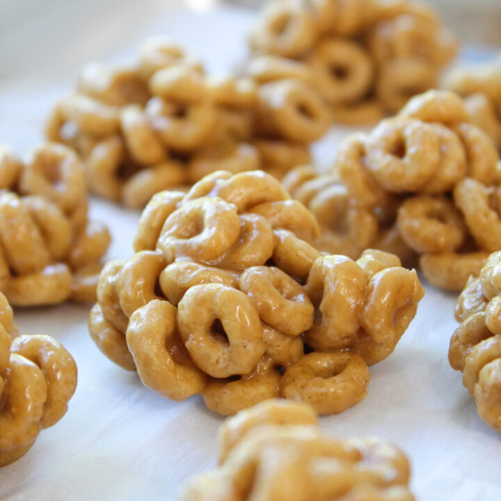 3-Ingredient Peanut Butter Cheerio Bites