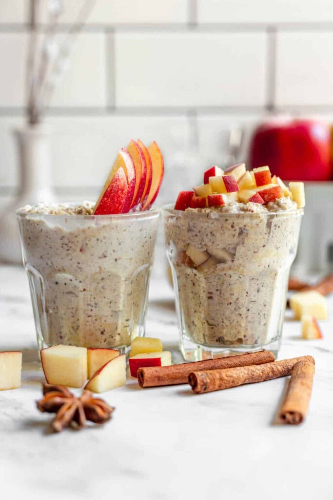 Healthy Apple Pie Overnight Oats