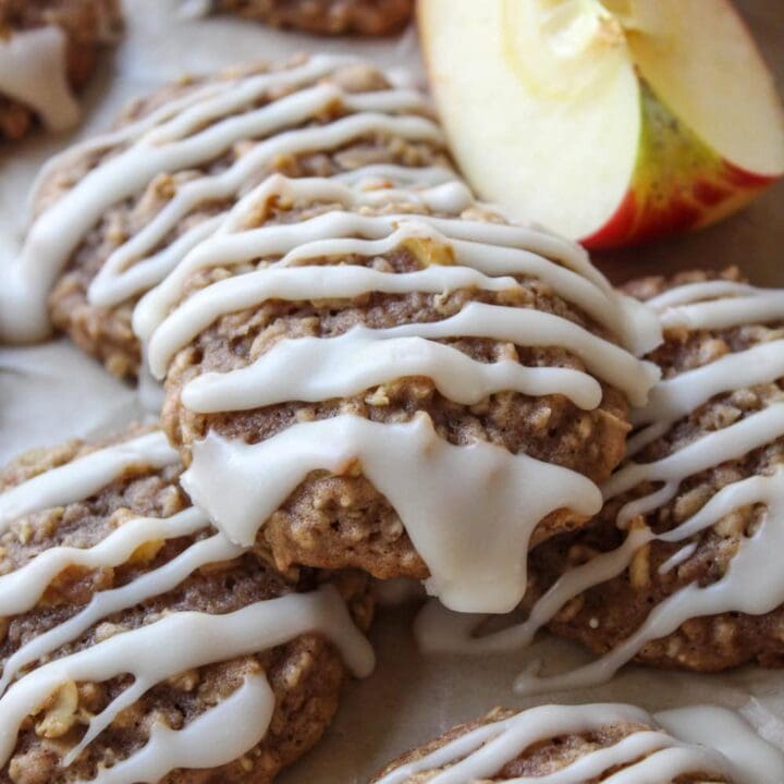 Apple Cinnamon Oatmeal Cookies