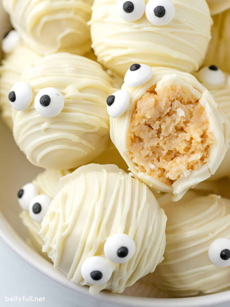 Mummy Oreo Balls