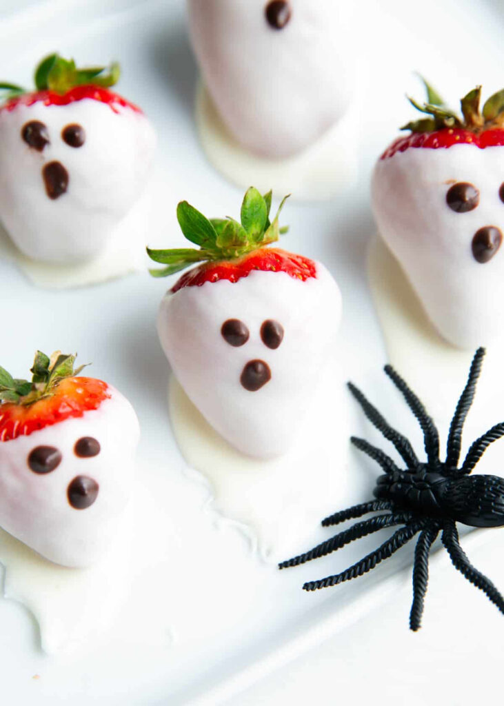 White Chocolate Strawberry Ghosts